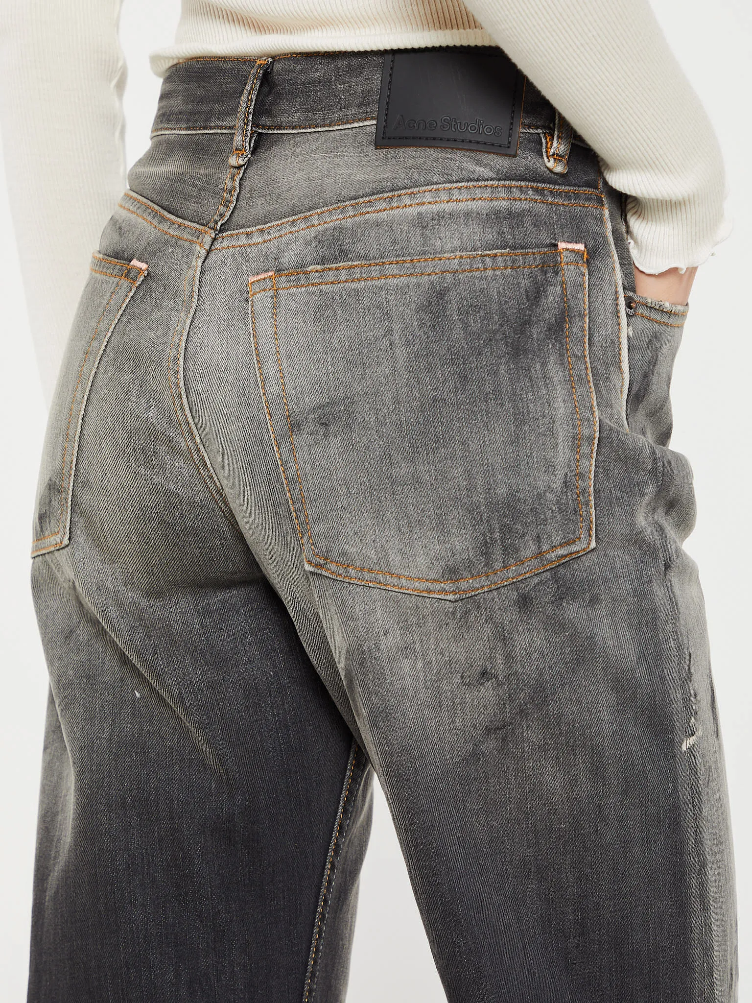 2021F Loose Fit Jeans in Black Trafalgar