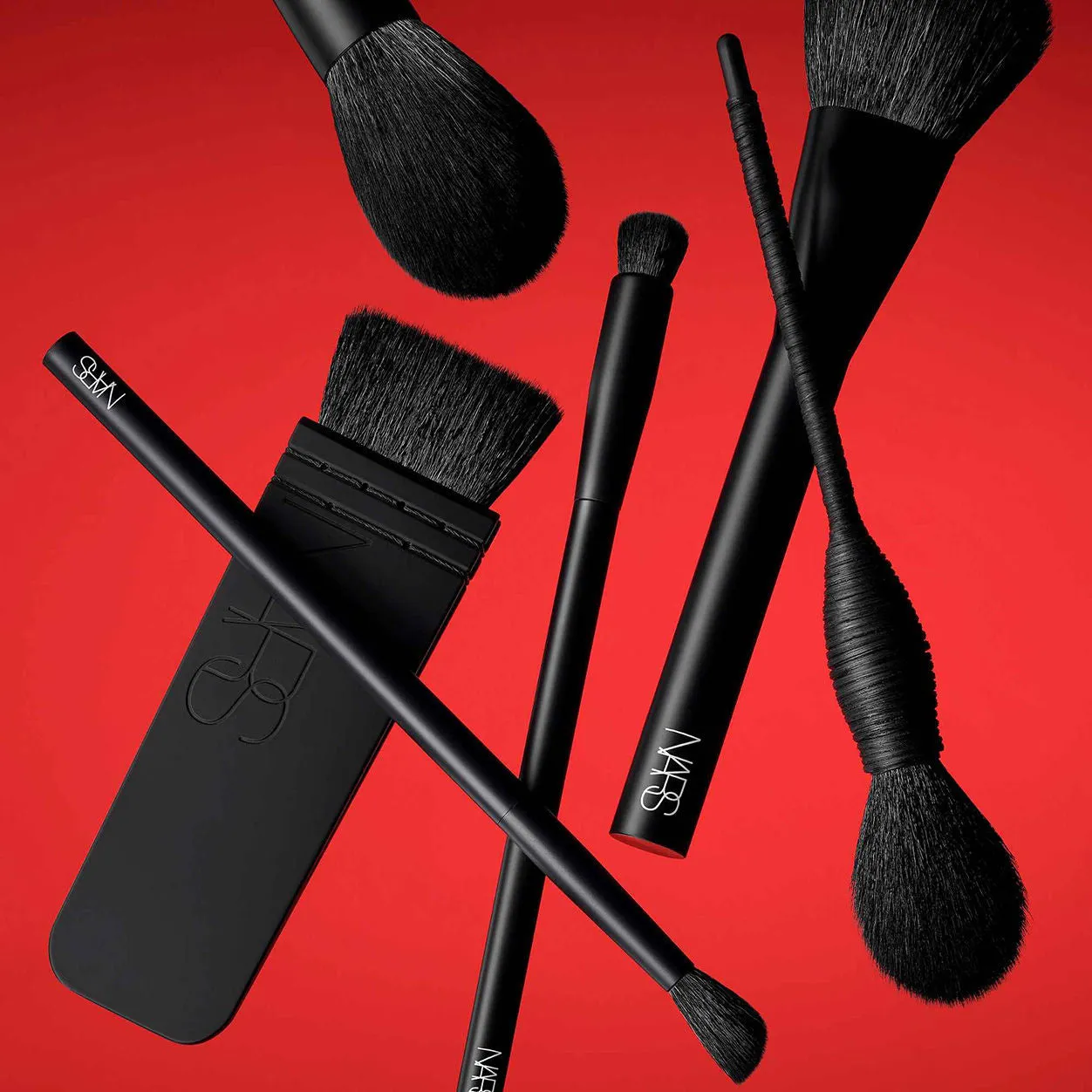 #24 High-Pigment Eyeshadow Brush