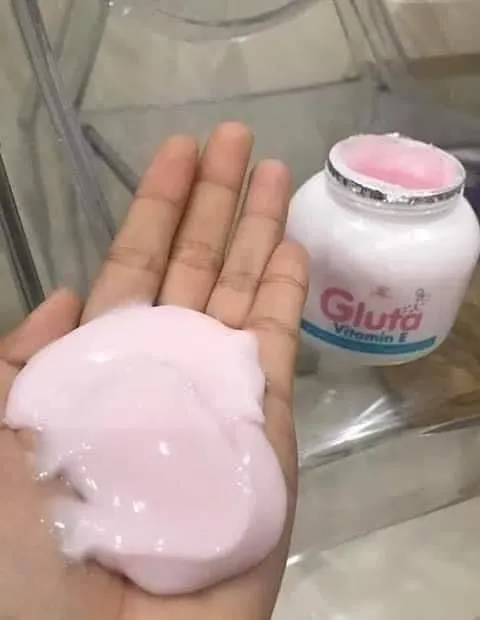 AR Gluta Vitamin E Moisturizing Collagen Cream (pink lid)