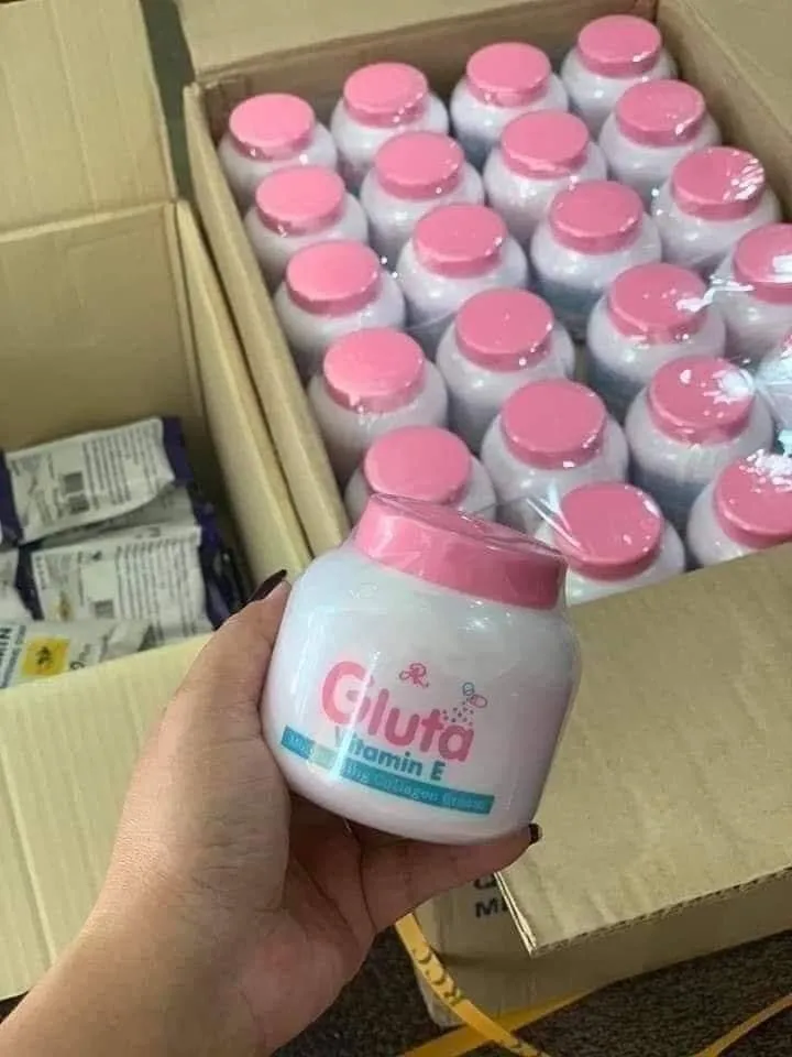 AR Gluta Vitamin E Moisturizing Collagen Cream (pink lid)