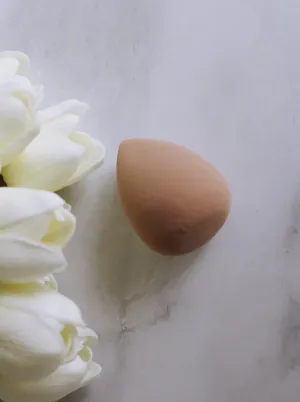 BELLA BEAUTY BLENDER (SPONGE ONLY)