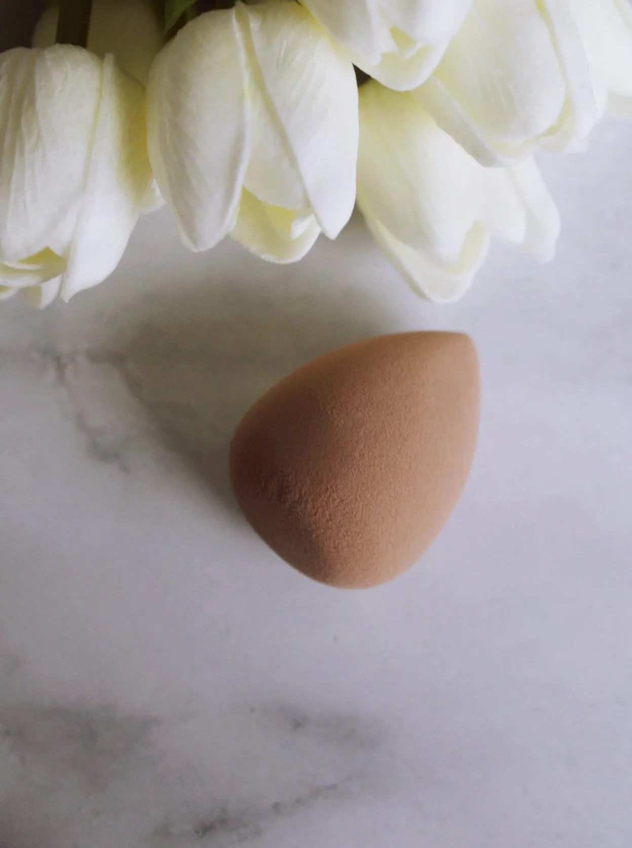 BELLA BEAUTY BLENDER (SPONGE ONLY)