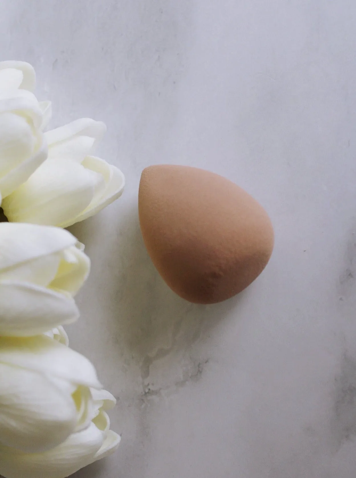 BELLA BEAUTY BLENDER (SPONGE ONLY)