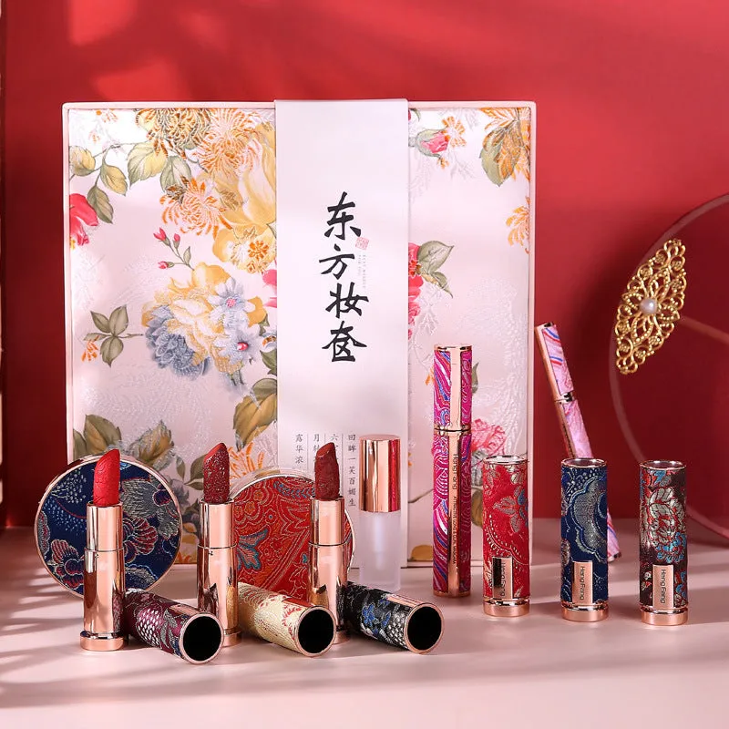 Choose From Multiple Chinese Style Makeup Gift Box For Gift Giving