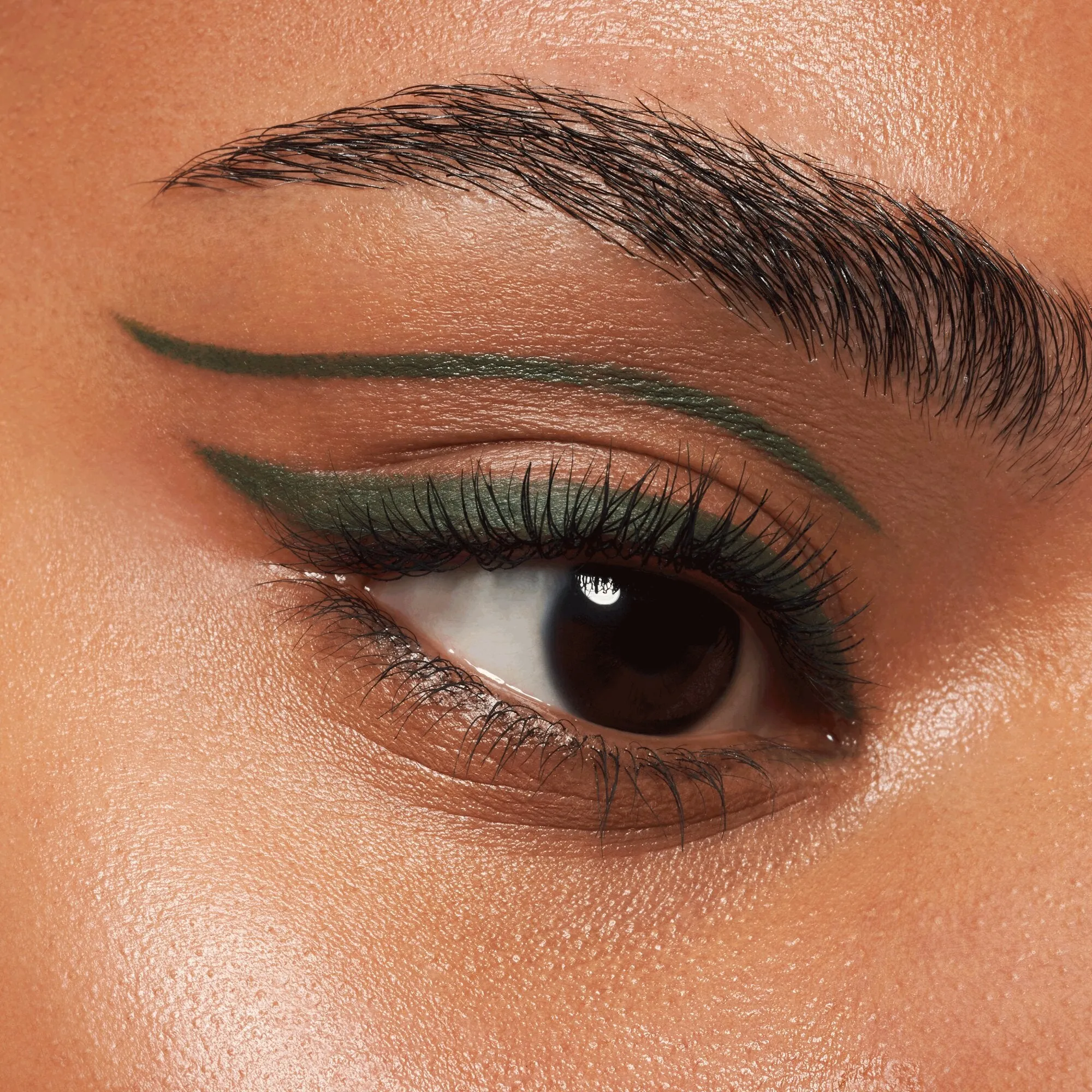 Essence Kajal Pencil Eyeliner (1g)