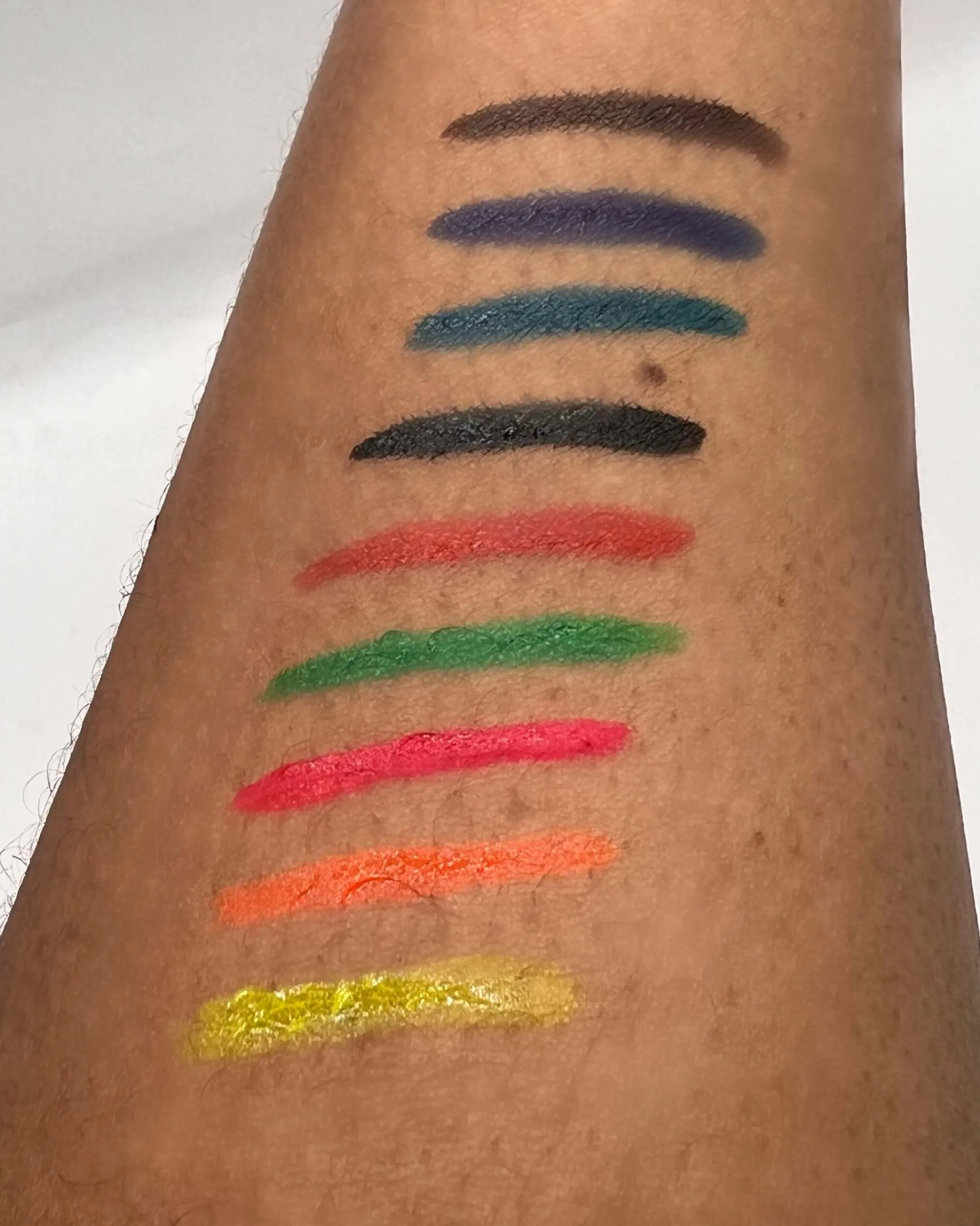 Eye Intensity Waterproof Eyeliner - 21 screaming yellow