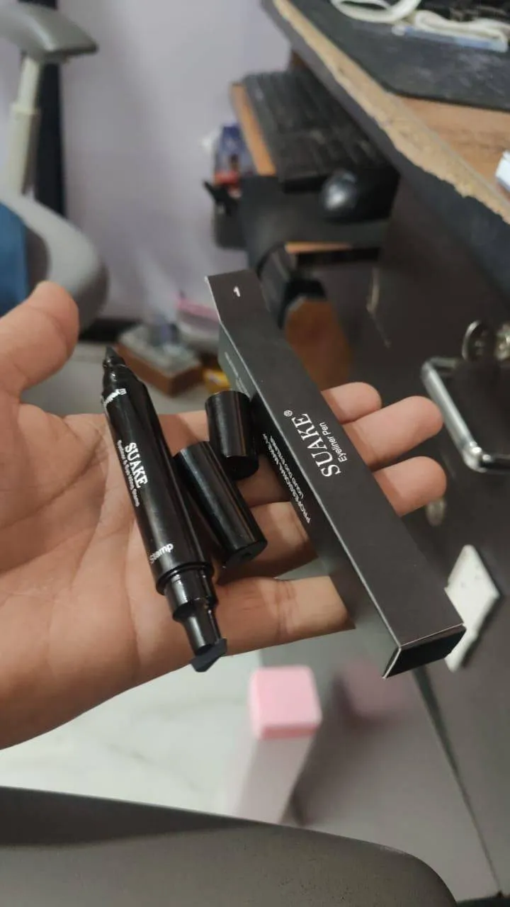 Flawless Flick: Dual-Action Eye Liner & Wing Stamp