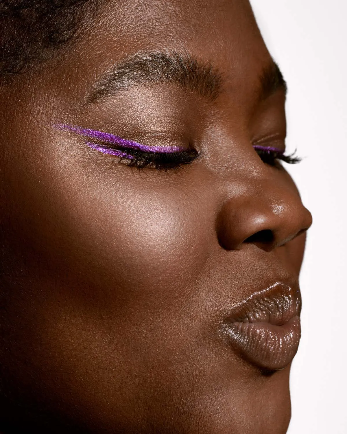 Glitty Lid Shimmer Liquid Eyeliner — Amethyzz