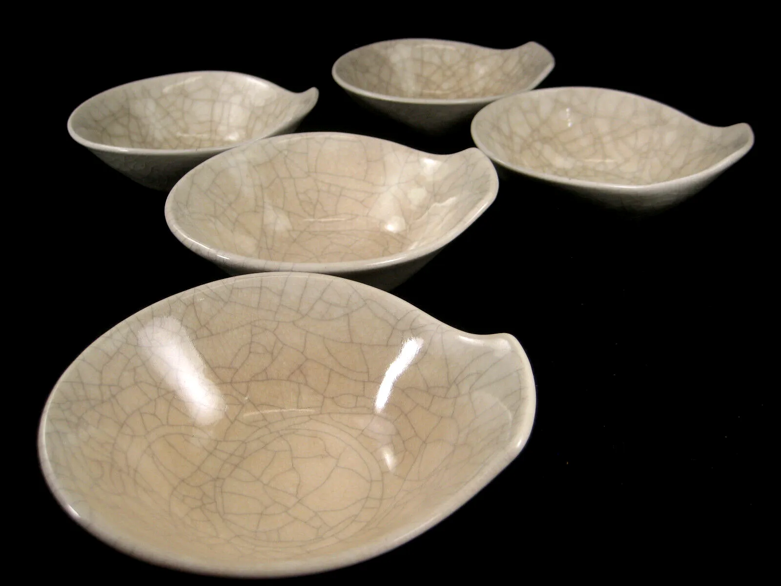 Japanese Crackel Finish Ceramic White & Tan Condiment Bowl
