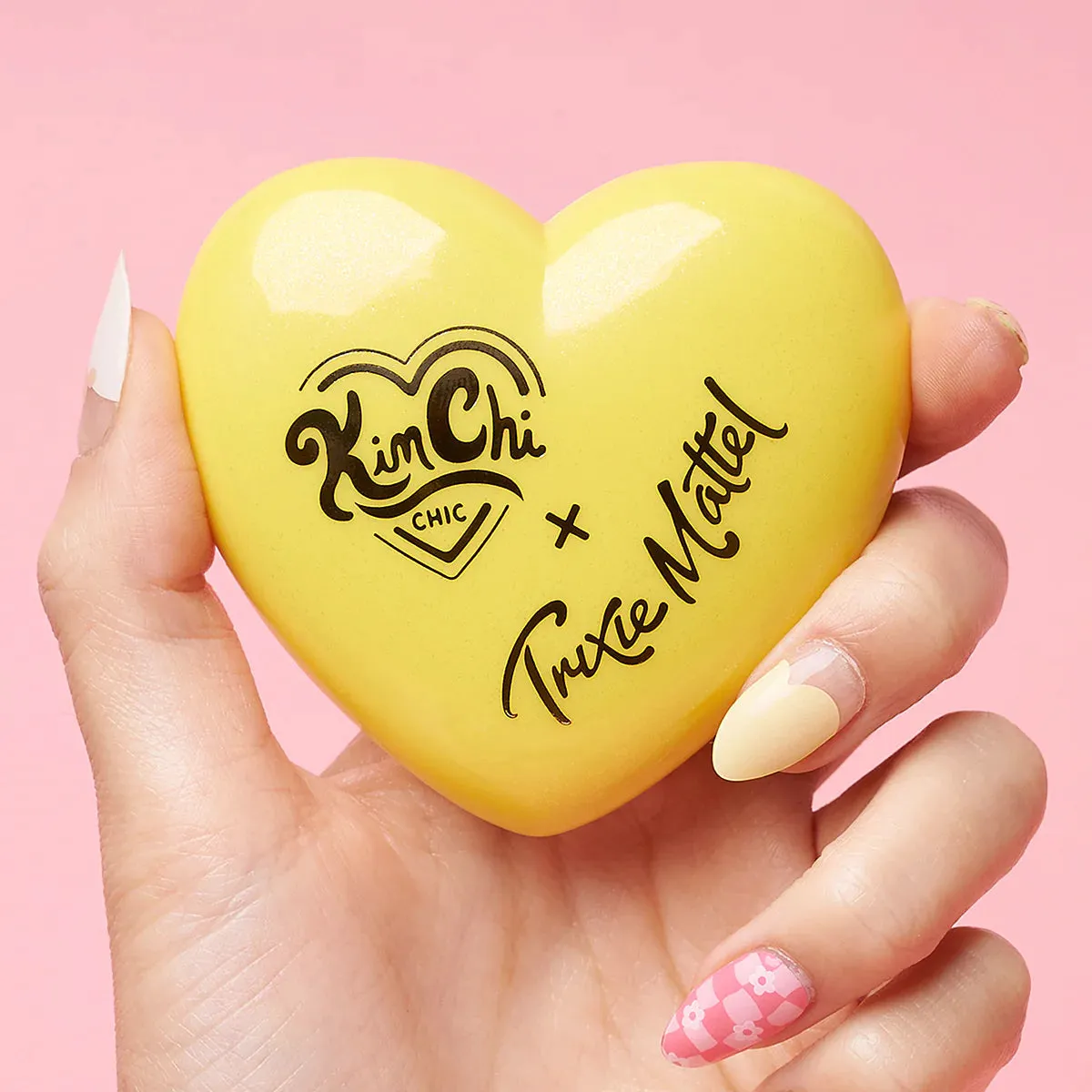 KIMCHI X TRIXIE BFF4EVR: DOUBLE DIAMONDS 01