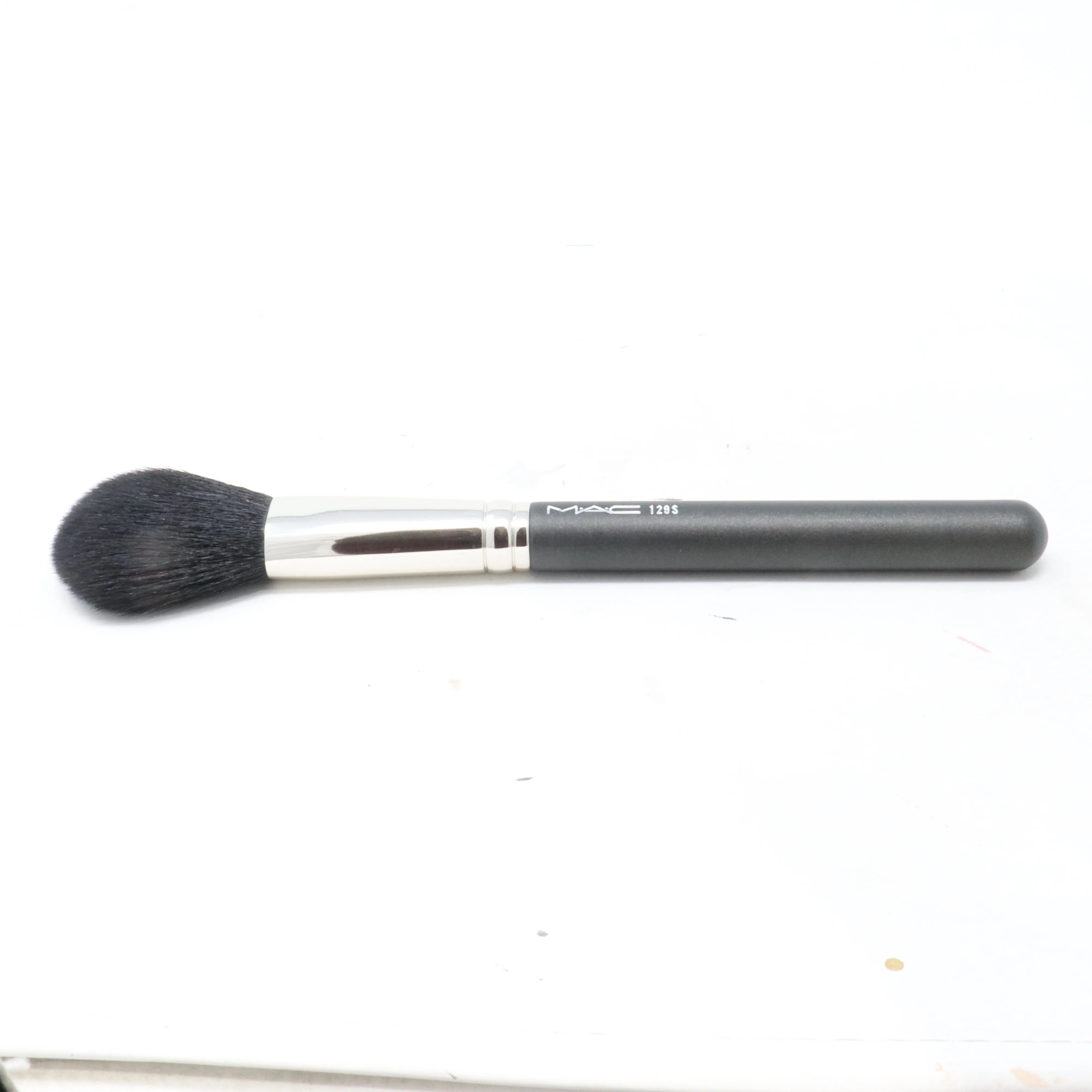 Mac 129S Synthetic  Powder Blush Brush  / New