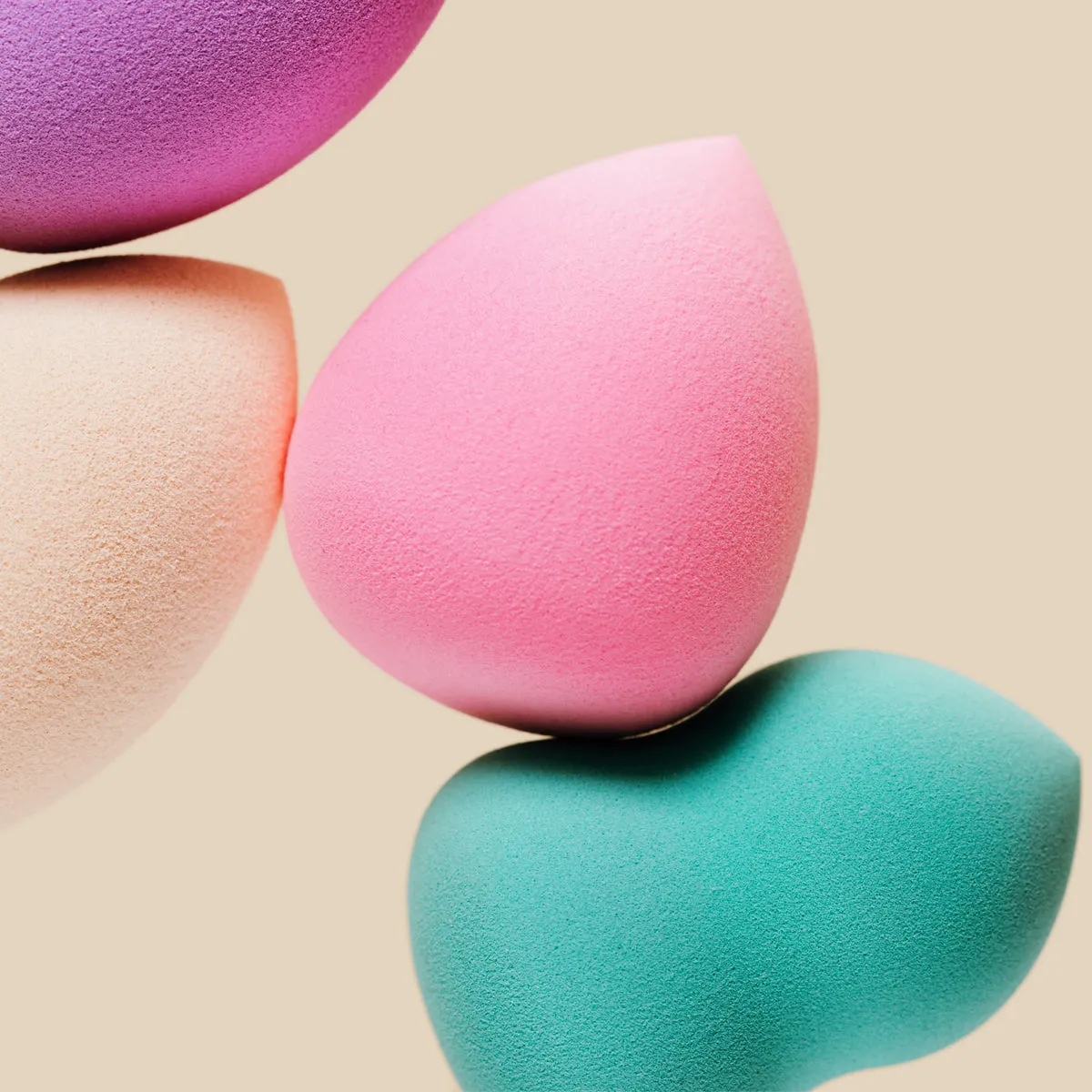 Mineral Concealer - Mint  with Beauty Blender