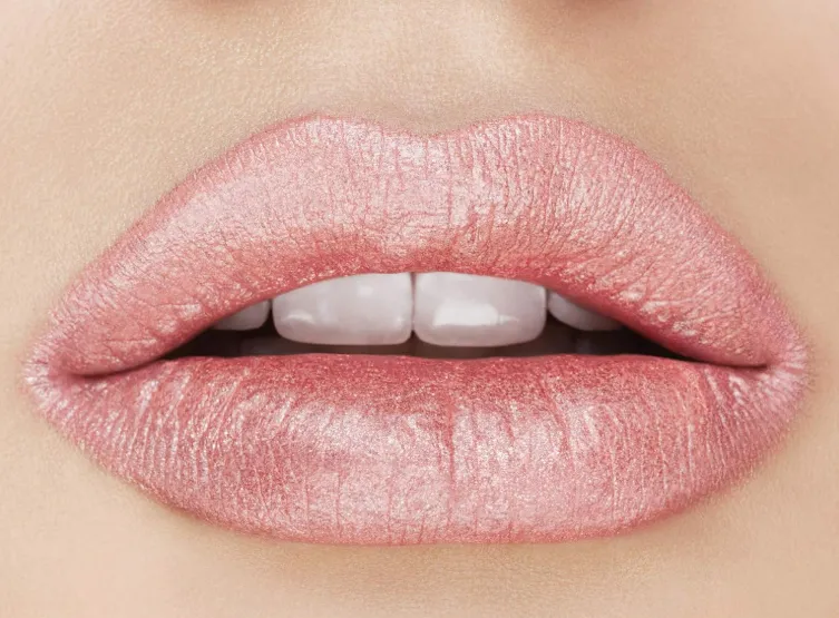 Revlon Ultra HD Metallic Matte Liquid Lipcolor, Liquid Lipstick, Shine 2 Fl Oz (Pack of 1)