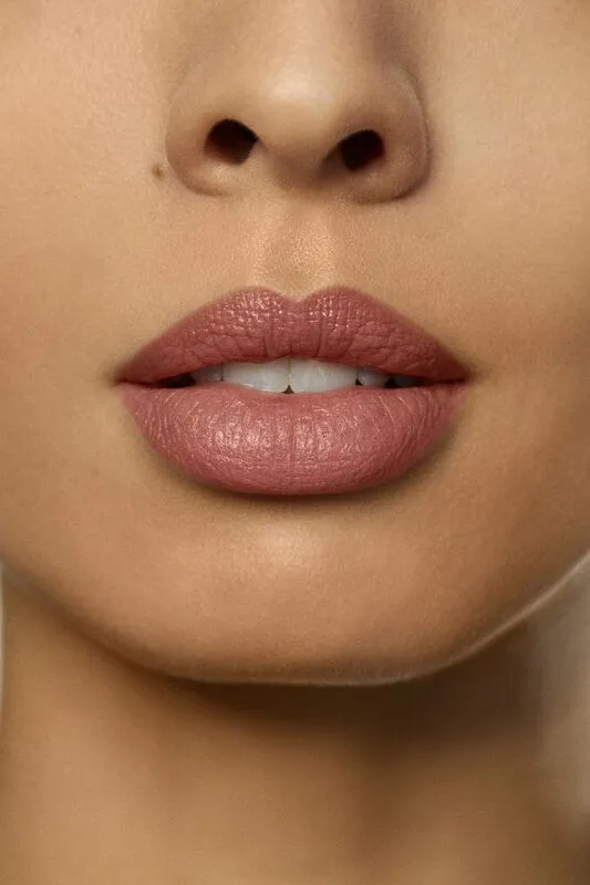Rouge Essentiel Silky Crème Lipstick
