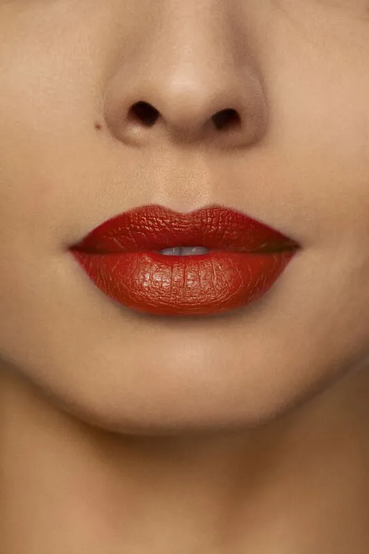 Rouge Essentiel Silky Crème Lipstick