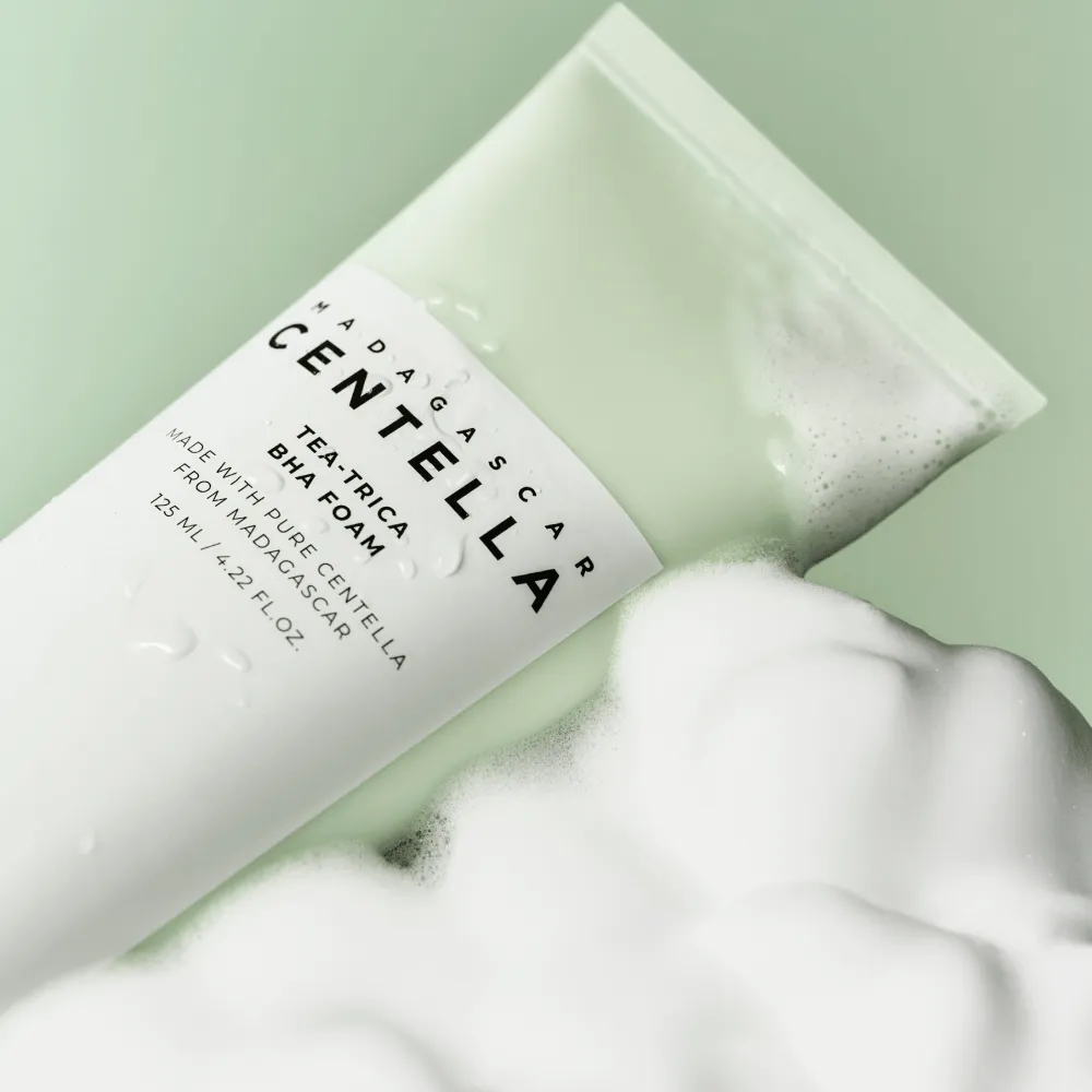 SKIN1004 MADAGASCAR CENTELLA TEA-TRICA BHA FOAMING CLEANSER