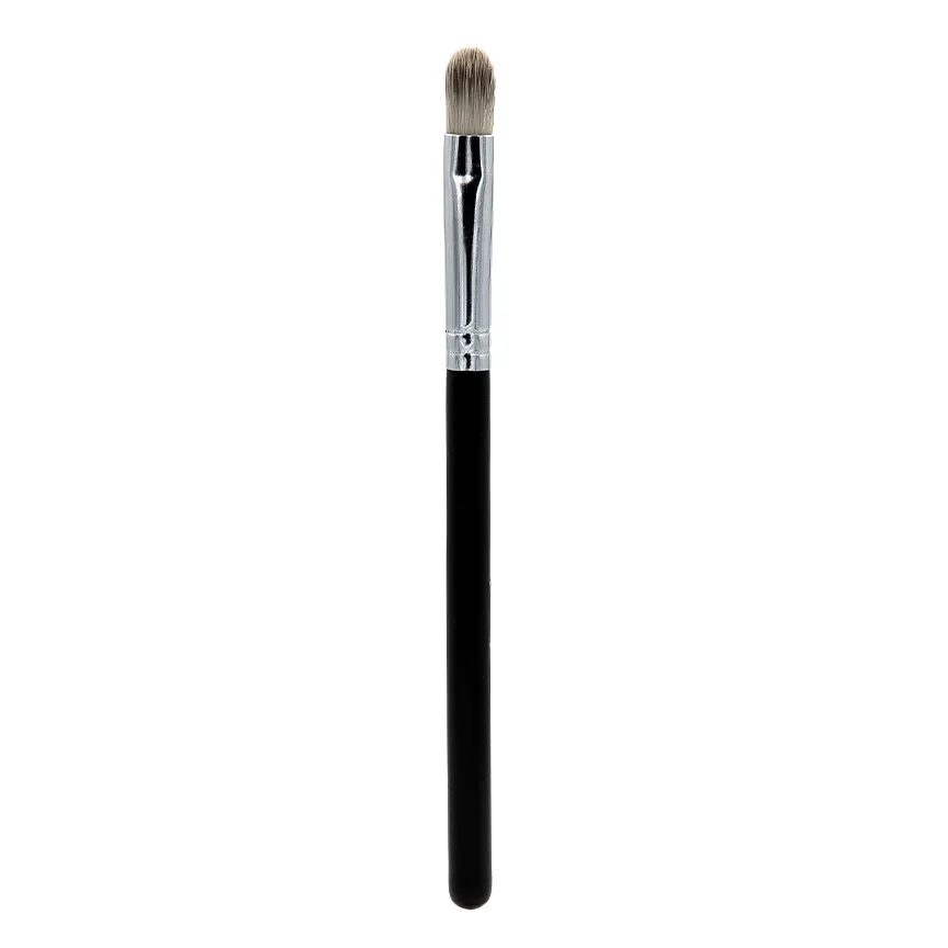 Tapered Concealer Brush  C425