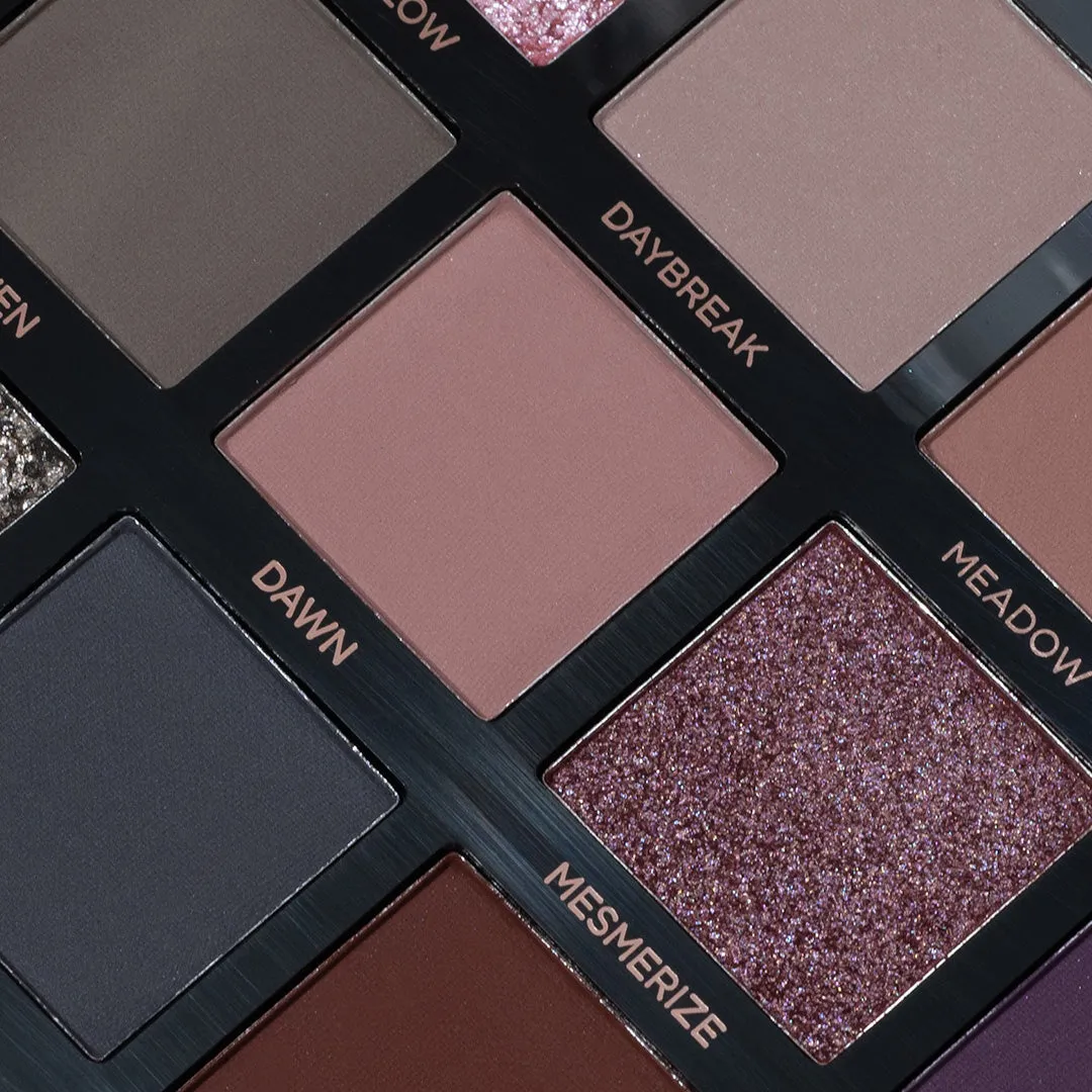 Twilight - 21 Shade Palette & Brush