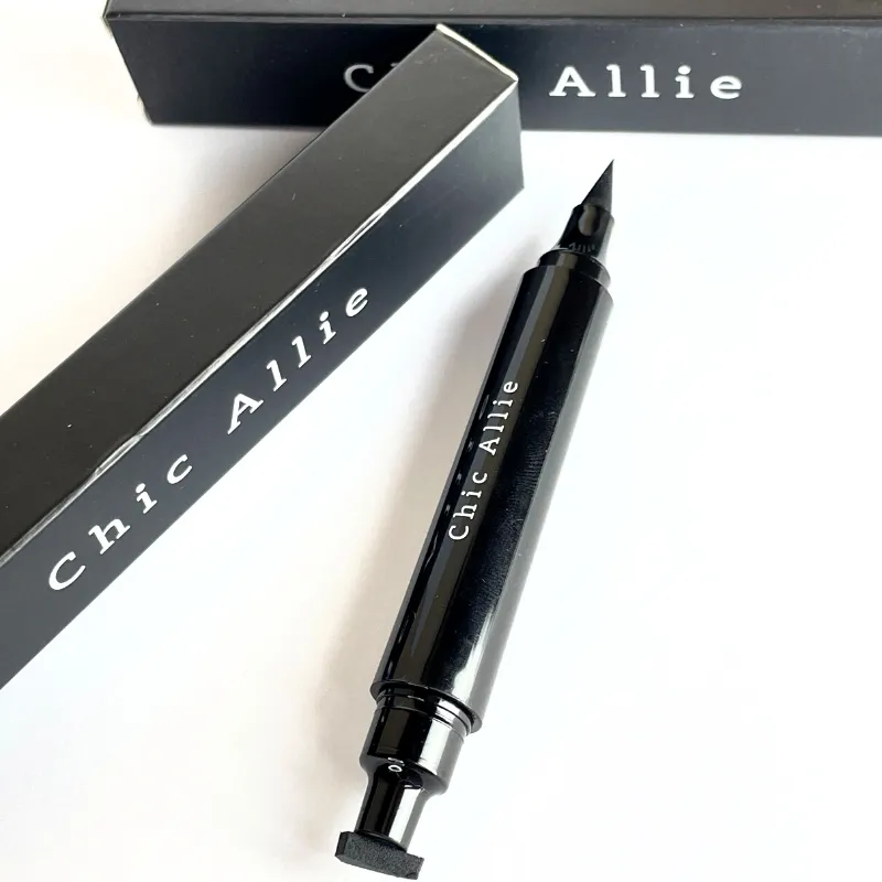 Winged Eyeliner Stamp 2-1