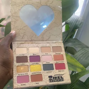Zikel Nude Eyeshadow Palette